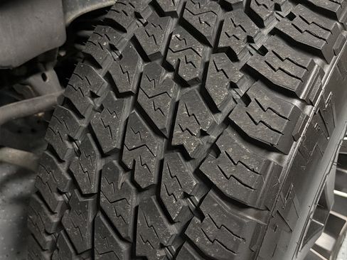 Used 2013 Jeep Wrangler Unlimited Rubicon image 22