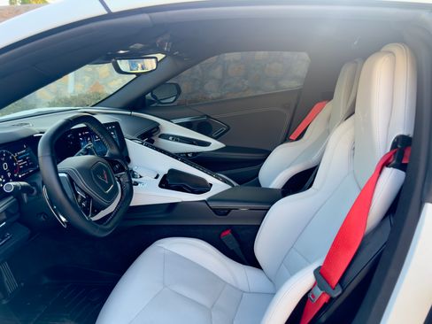 Used 2025 Chevrolet Corvette Stingray Preferred Cpe w/ Z51 Performance Package RWD image 6
