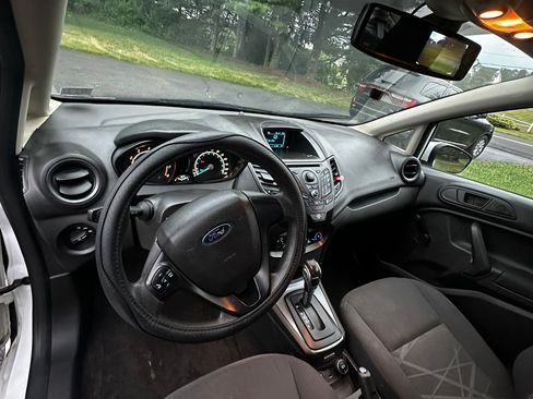 Used 2014 Ford Fiesta S FWD image 6