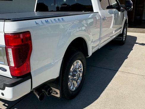 Used 2021 Ford F350 Limited AWD/4WD image 8