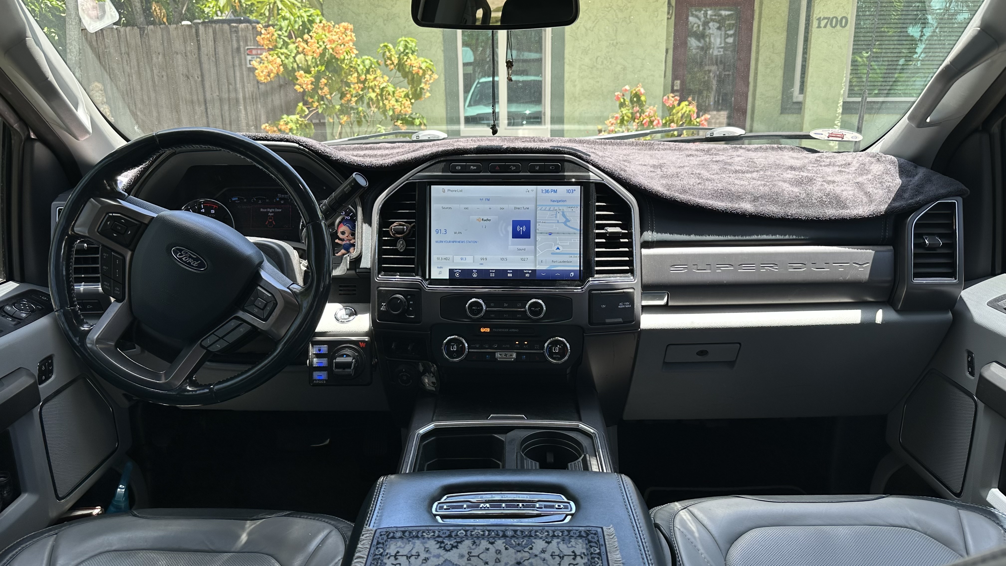 Used 2022 Ford F350 Limited AWD/4WD image 8
