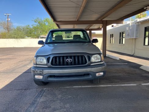 Used 2004 Toyota Tacoma 2WD Regular Cab w/ Enhancement Pkg image 1