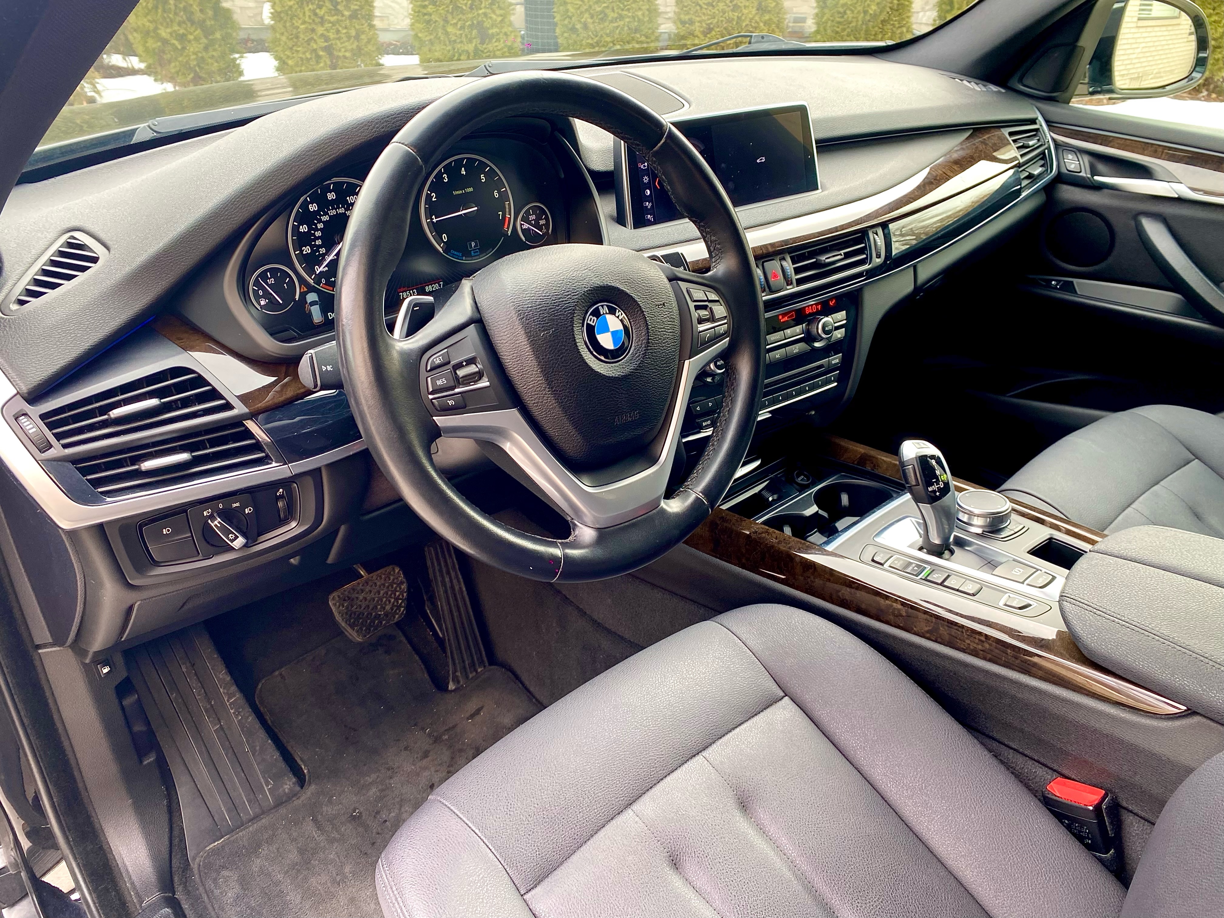Used 2018 BMW X5 xDrive40e w/ M Sport Package AWD/4WD image 15