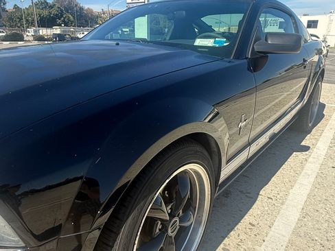 Used 2006 Ford Mustang Premium RWD image 16