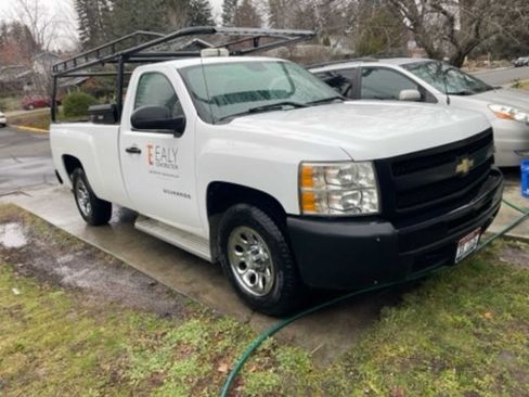 Used 2011 Chevrolet Silverado 1500 W/T image 2