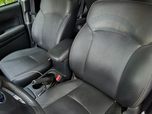 Used 2015 Subaru Forester 2.5i Limited AWD/4WD image 20