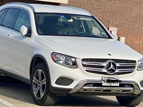 Used 2018 Mercedes-Benz GLC 300 image 4