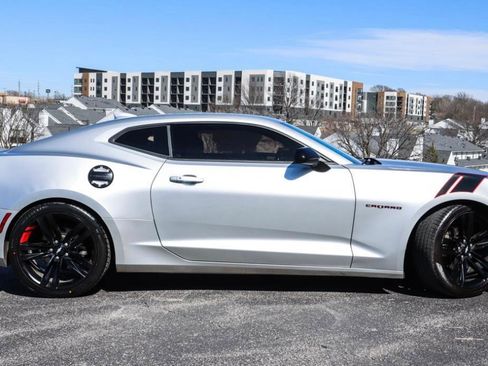 Used 2018 Chevrolet Camaro LT w/ Redline Edition RWD image 5