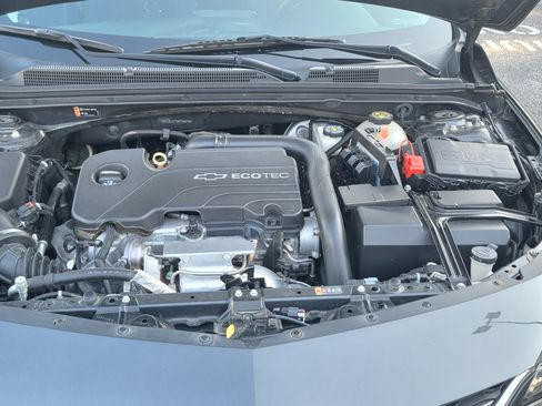 Used 2017 Chevrolet Malibu LS image 4