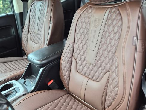 Used 2018 Chevrolet Colorado ZR2 image 14