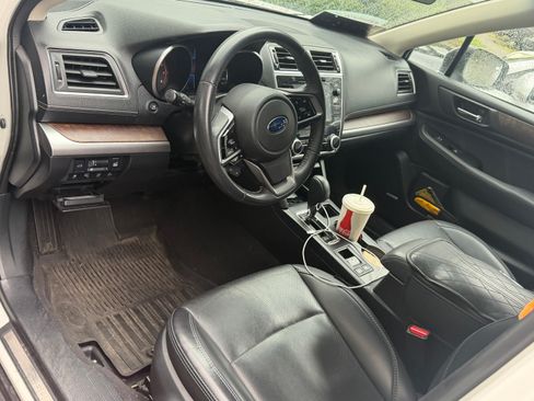 Used 2018 Subaru Outback 2.5i Limited AWD/4WD image 8