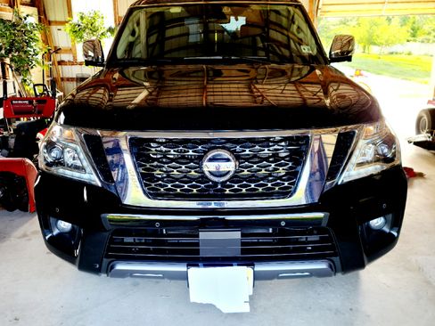 Used 2018 Nissan Armada Platinum w/ Interior Lighting Package image 14