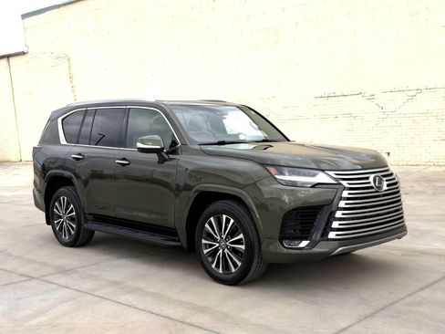 Used 2022 Lexus LX 600 4WD w/ Interior Upgrade Package image 1