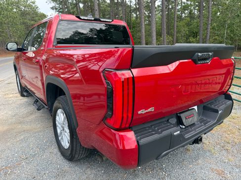 Used 2024 Toyota Tundra SR5 w/ SR5 Premium Package AWD/4WD image 17