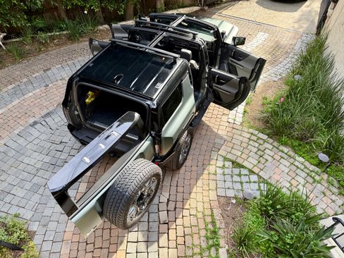 Used 2024 GMC Hummer EV 3X image 12