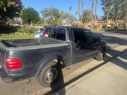 Used 2001 Ford F150 2WD SuperCrew image 7