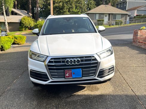 Used 2018 Audi Q5 2.0T Premium Plus w/ Premium Plus Package AWD/4WD image 4
