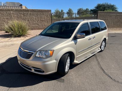 Used 2013 Chrysler Town & Country Touring-L w/ Premium Group