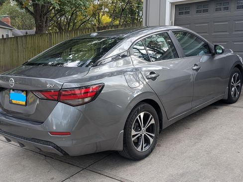 Used 2021 Nissan Sentra SV image 10
