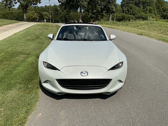 Used 2017 MAZDA MX-5 Miata RF Grand Touring RWD image 12