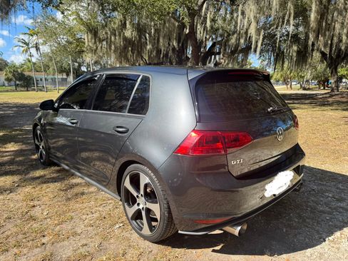 Used 2015 Volkswagen GTI SE image 5