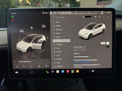 Used 2023 Tesla Model Y Long Range AWD/4WD image 18
