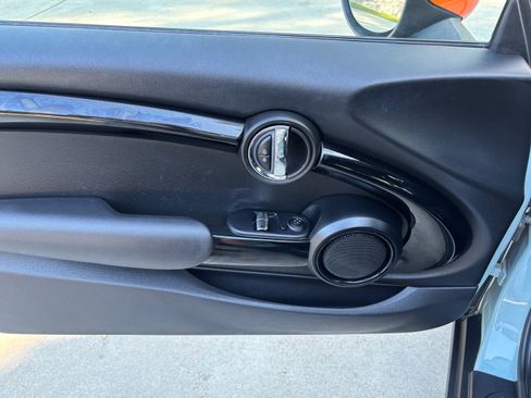 Used 2018 MINI Cooper S image 10