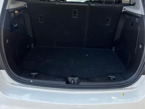 Used 2018 Chevrolet Trax LT w/ LT Convenience Package image 8