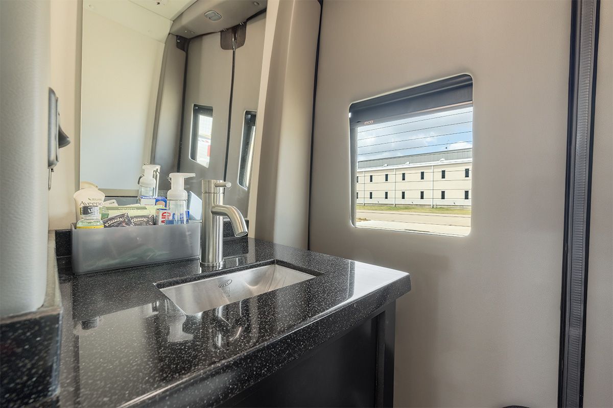Used 2019 Mercedes-Benz Sprinter 170 image 19