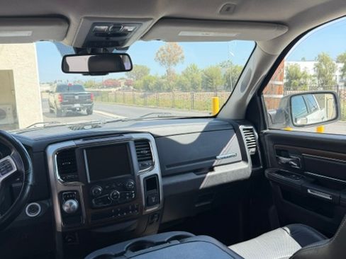Used 2017 RAM 1500 Laramie RWD image 11