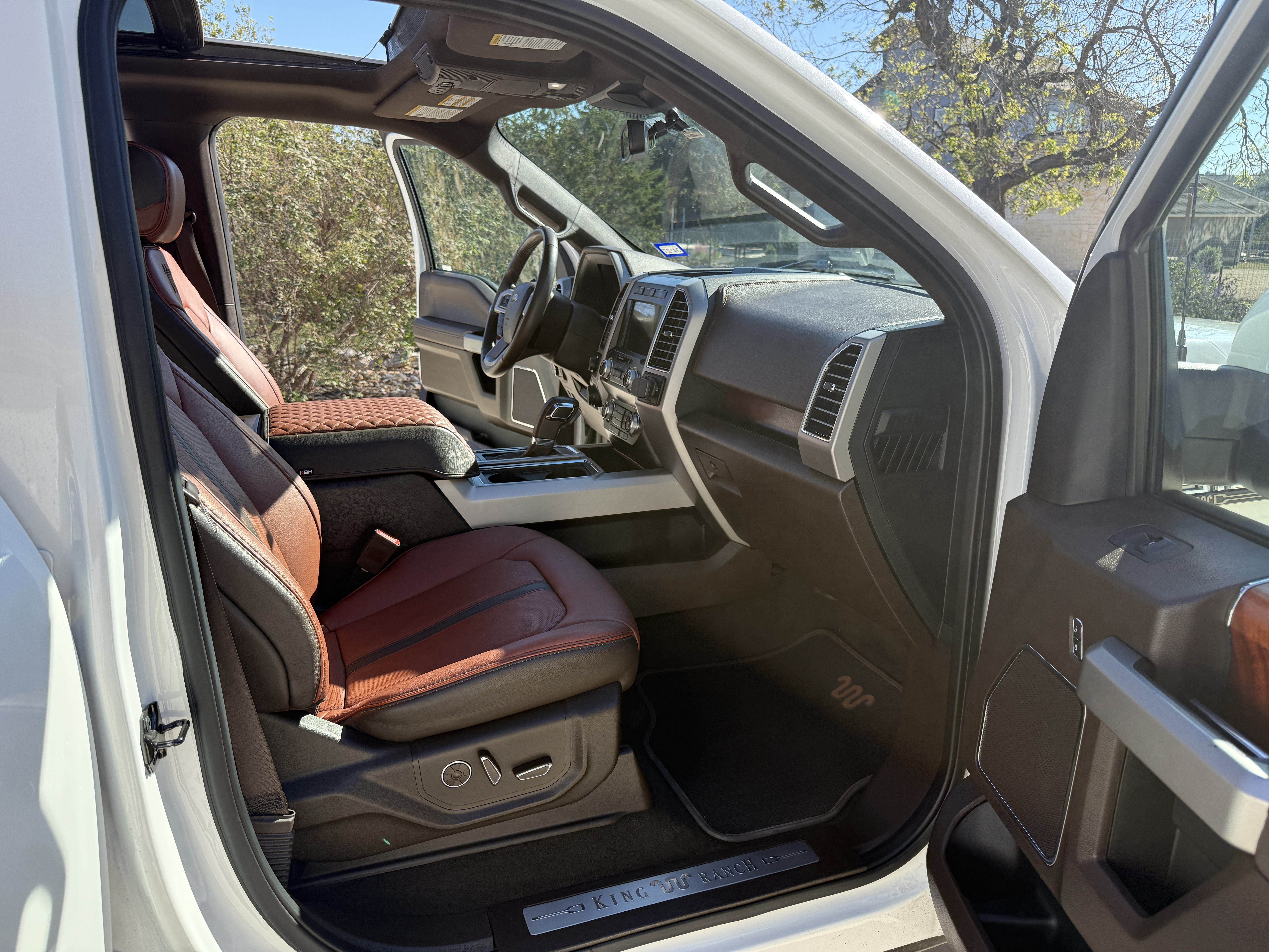 Used 2020 Ford F150 King Ranch w/ Equipment Group 601A Luxury AWD/4WD image 18