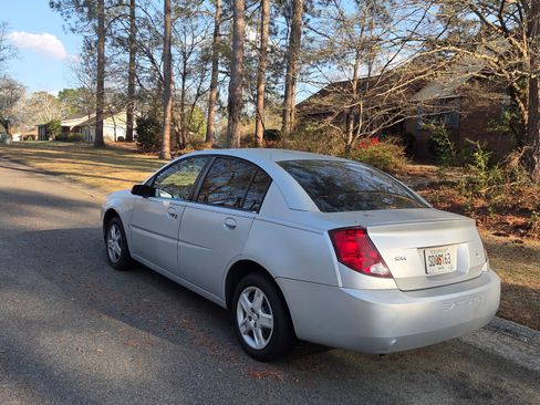 Used 2004 Saturn ION Level 2 image 4