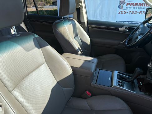Used 2018 Lexus GX 460 Premium image 11