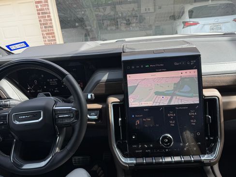 Used 2025 GMC Yukon Denali Ultimate image 6