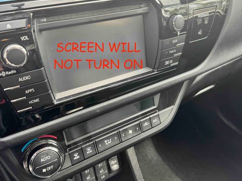 Used 2014 Toyota Corolla LE Premium w/ Driver Convenience Package FWD image 2