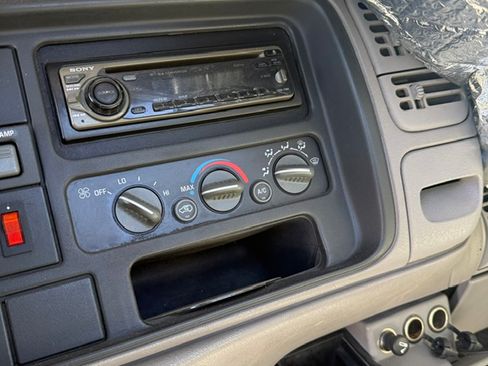 Used 1995 Chevrolet Silverado 1500 4x4 Regular Cab image 10