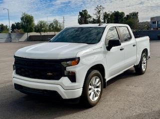 Used 2022 Chevrolet Silverado 1500 Custom RWD image 2