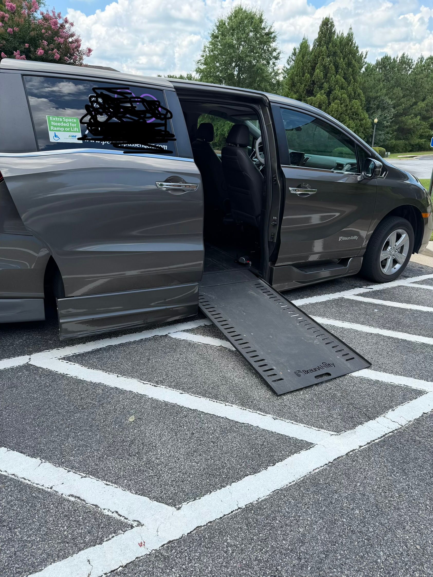 Used 2019 Honda Odyssey EX-L image 2