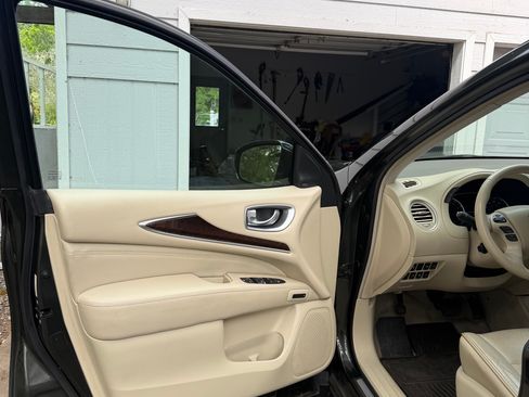 Used 2013 INFINITI JX35 AWD w/ Premium Pkg image 13