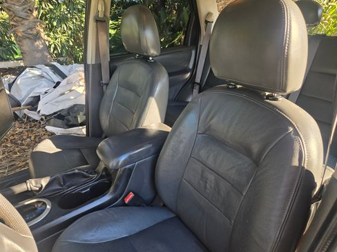 Used 2005 Ford Escape 2WD Hybrid image 10