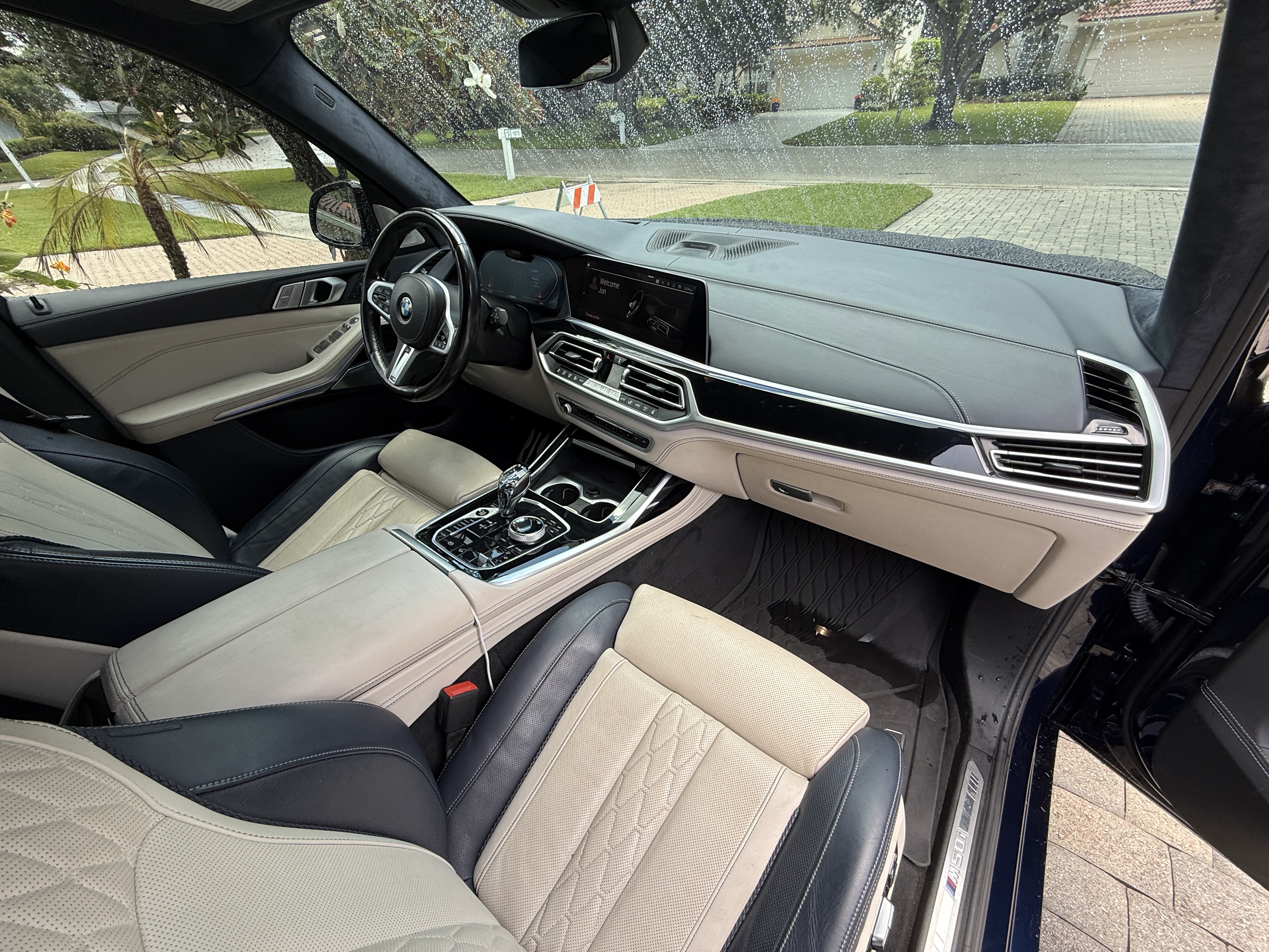 Used 2021 BMW X7 M50i w/ Dynamic Handling Package AWD/4WD image 15