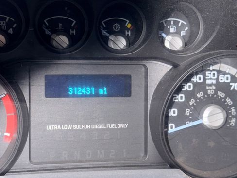 Used 2011 Ford F350 XL w/ Trailer Tow Pkg RWD image 6