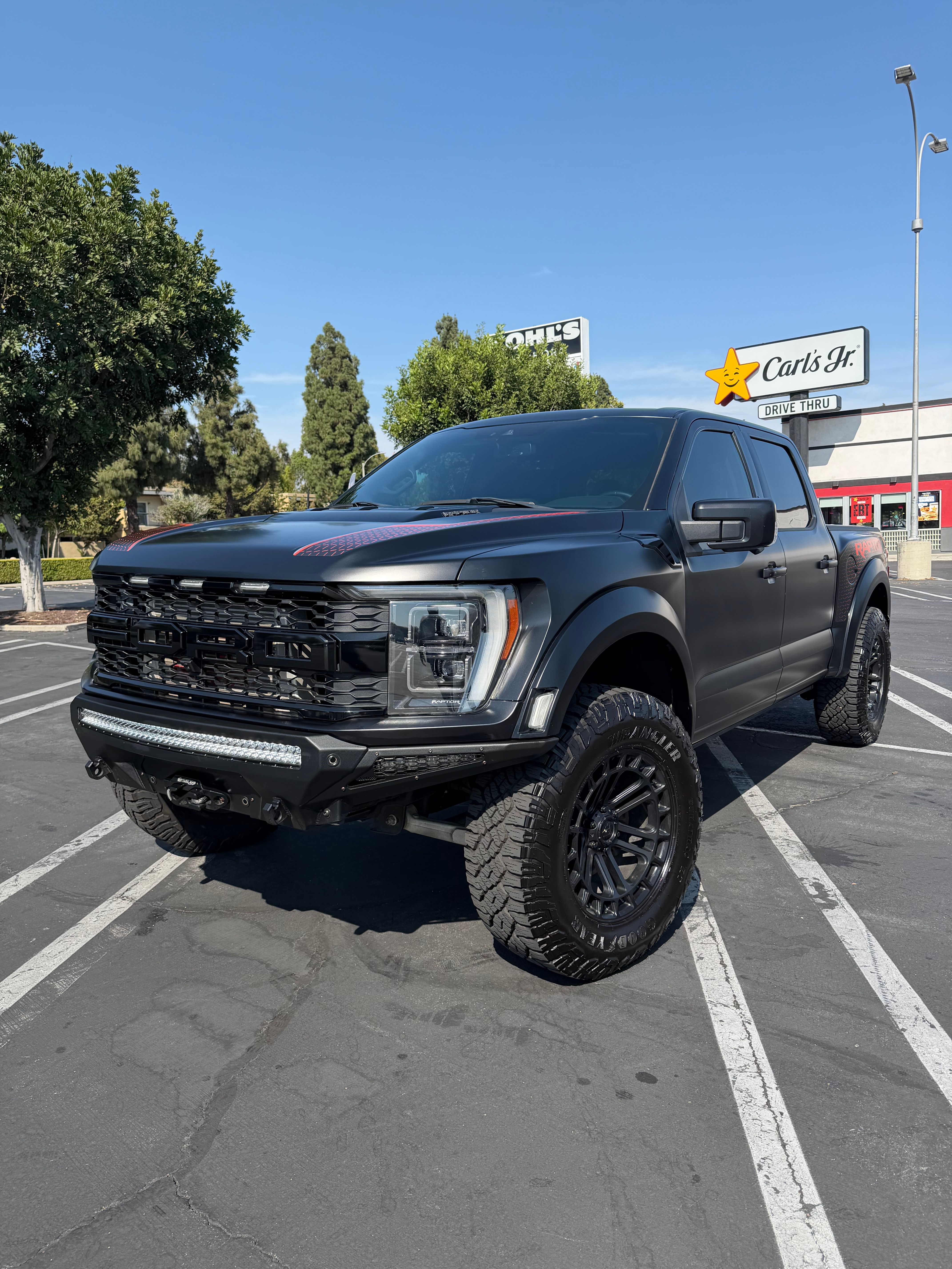 Used 2021 Ford F150 Raptor w/ Equipment Group 801A High AWD/4WD image 1
