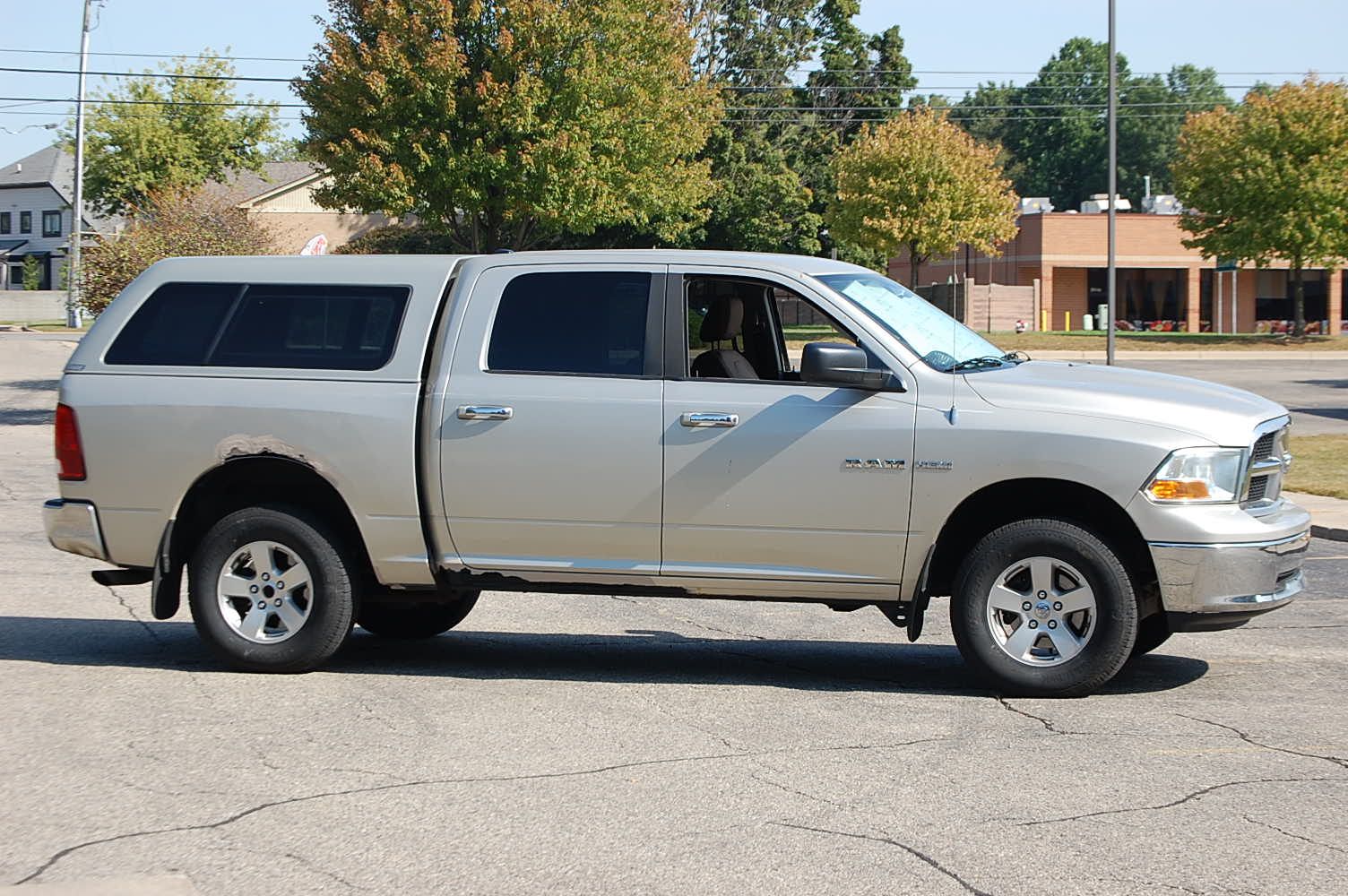 Used 2009 Dodge Ram 1500 Truck SLT w/ Remote Start & Security Group AWD/4WD image 1