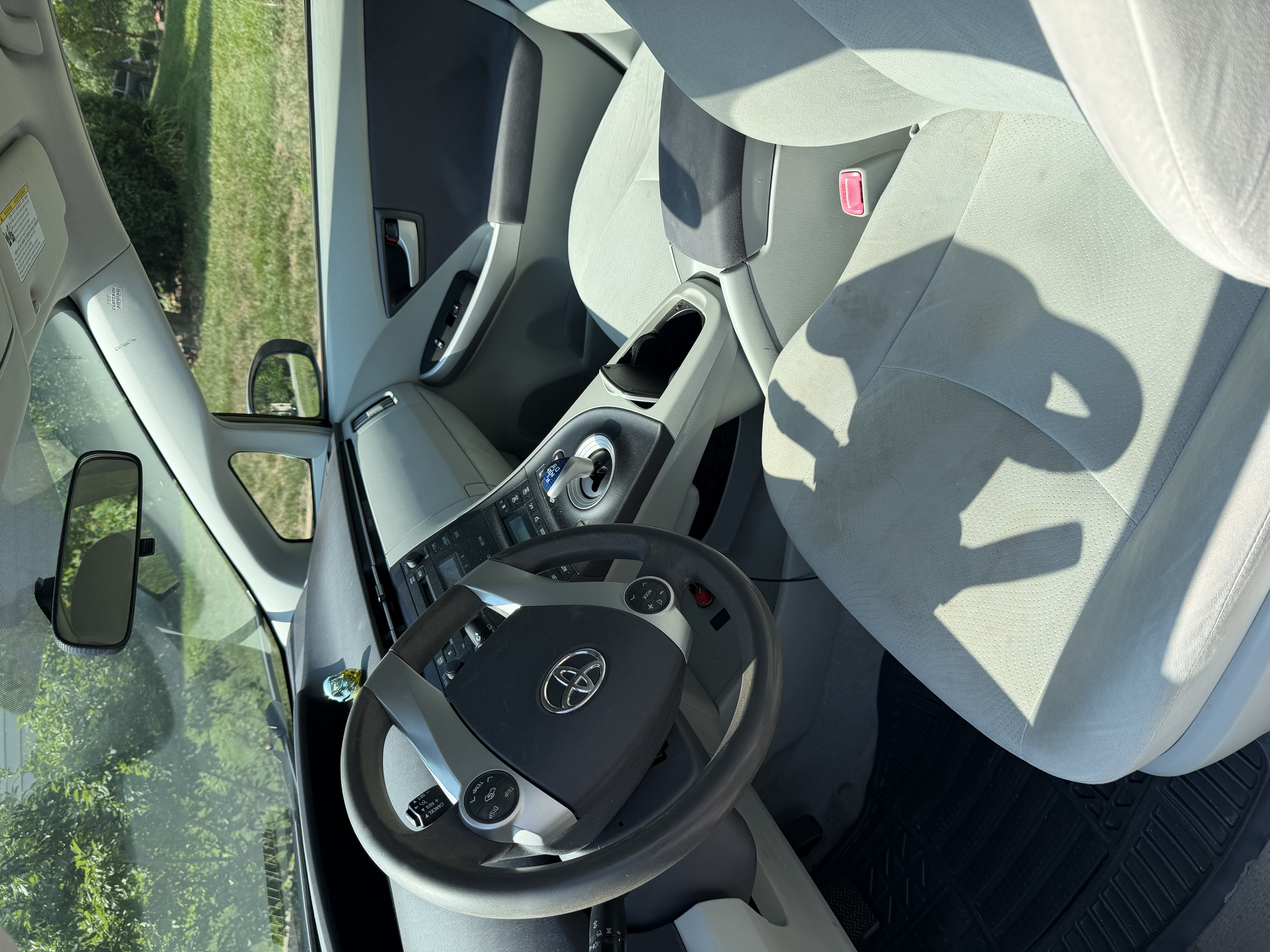 Used 2010 Toyota Prius Five FWD image 4