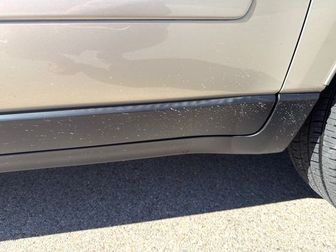 Used 2016 GMC Acadia SLE image 22