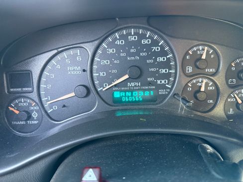 Used 2002 Chevrolet Silverado 2500 LS image 9