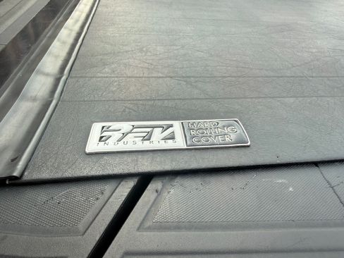 Used 2022 GMC Sierra 1500 AT4 w/ AT4 Preferred Package image 8