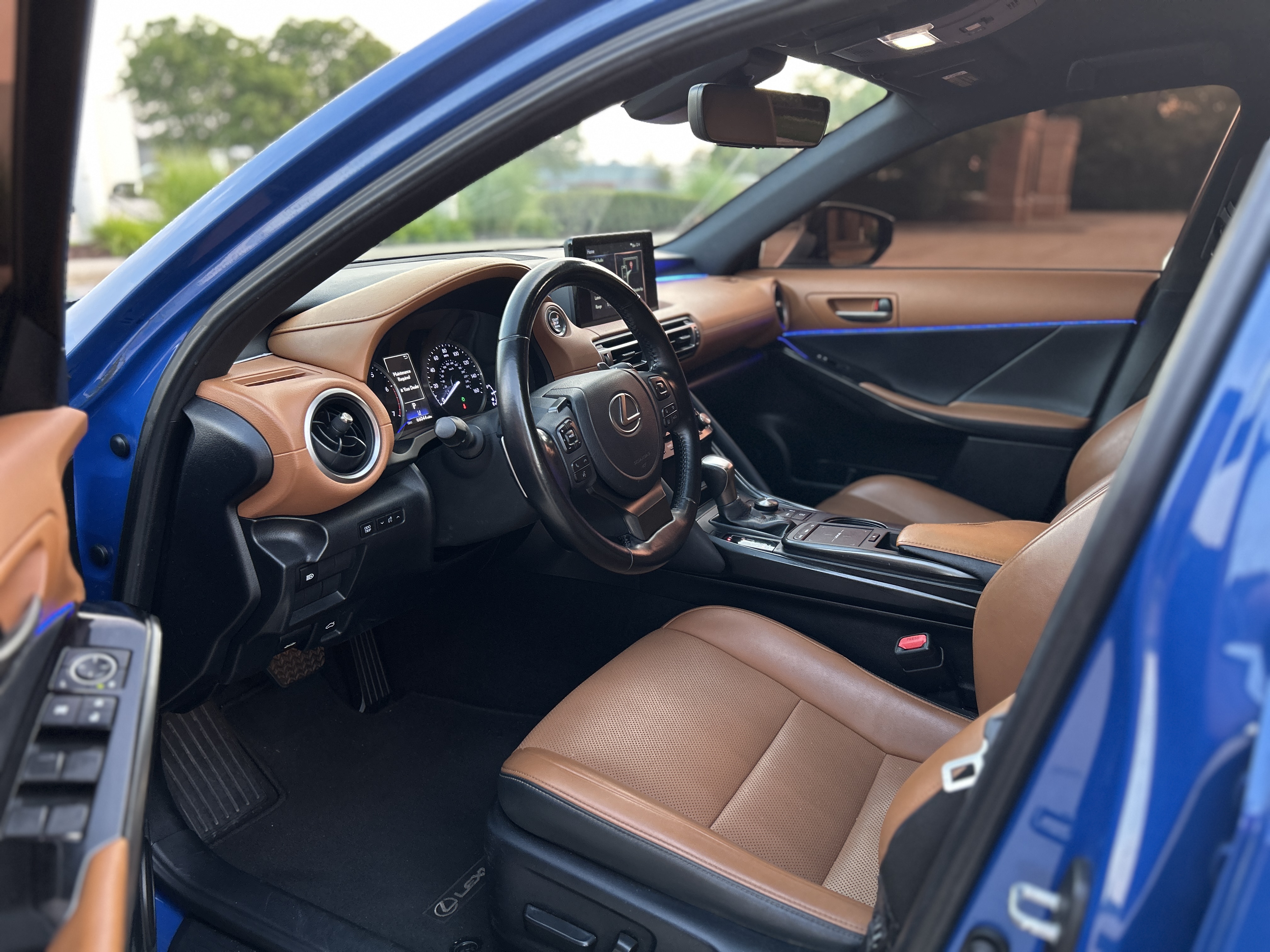 Used 2021 Lexus IS 300 w/ Accessory Package RWD image 9