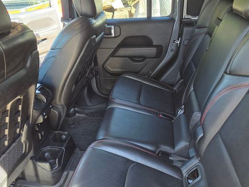Used 2021 Jeep Gladiator Rubicon image 15